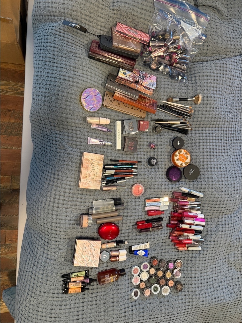 Urban Decay Assorted Makeup Collection - Lot of 208!!!!!